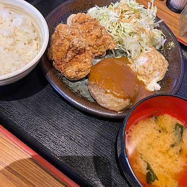 実際訪問したユーザーが直接撮影して投稿した野村定食屋まぐろユッケ丼と定食 三崎屋の写真