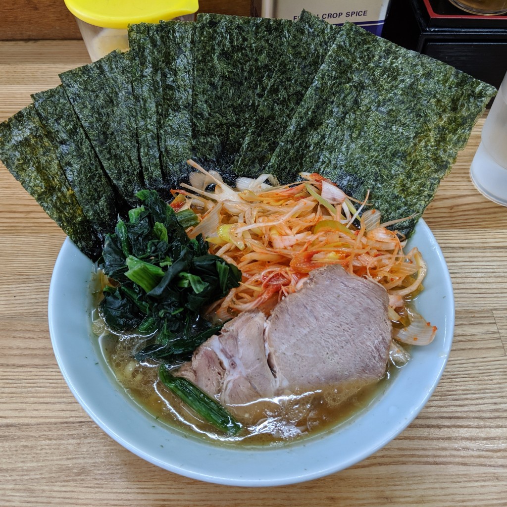 ユーザーが投稿したラーメン(海苔・辛ネギ)の写真 - 実際訪問したユーザーが直接撮影して投稿した和田ラーメン / つけ麺八家の写真