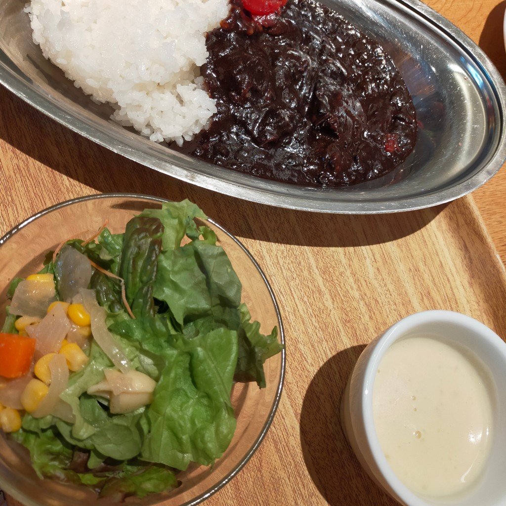 ユーザーが投稿したランチ 後 カレー(セット)の写真 - 実際訪問したユーザーが直接撮影して投稿した南蔵王町カフェボントレ珈琲店の写真