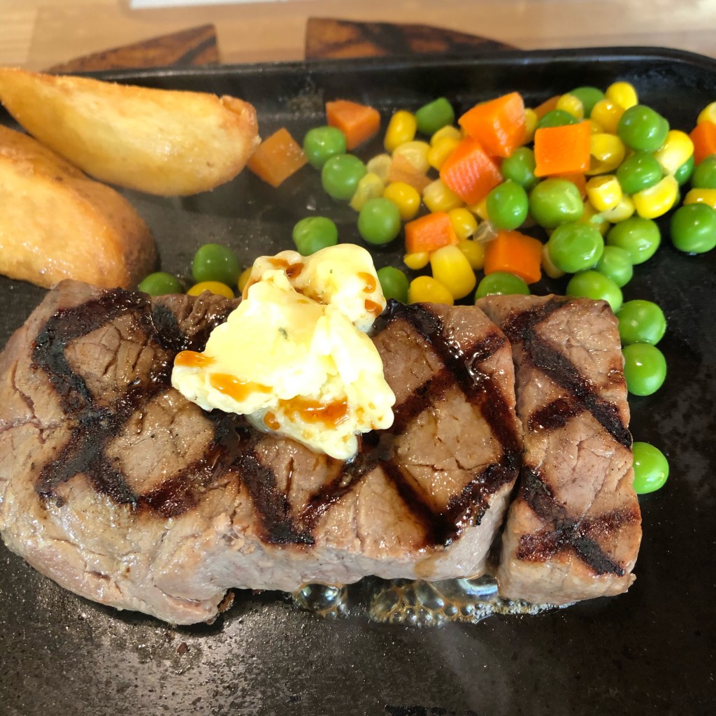 ユーザーが投稿した500サービスランチ(ロッキーステーキ)の写真 - 実際訪問したユーザーが直接撮影して投稿した双葉ステーキカナデアンロッキーの写真