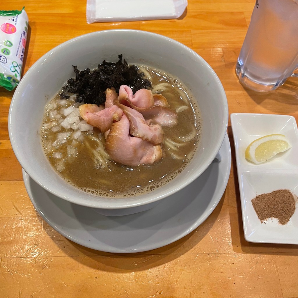 パピオさんが投稿した四谷ラーメン専門店のお店中華そば 山下/チュウカソバ ヤマシタの写真