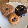 ChocolateAlmondDoughnuts - 実際訪問したユーザーが直接撮影して投稿した南堀江ベーカリーWEST WOOD BAKERSの写真のメニュー情報