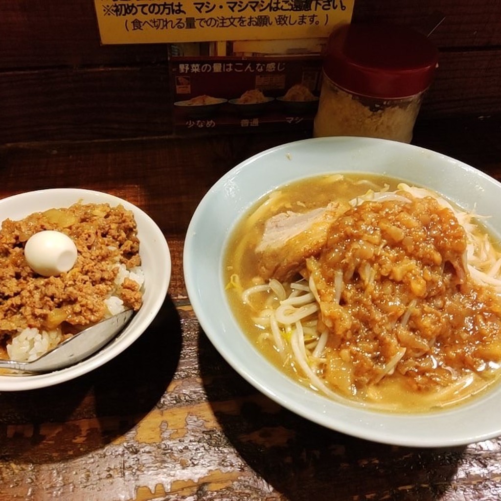 chokoholicさんが投稿した錦町ラーメン / つけ麺のお店立川マシマシの写真