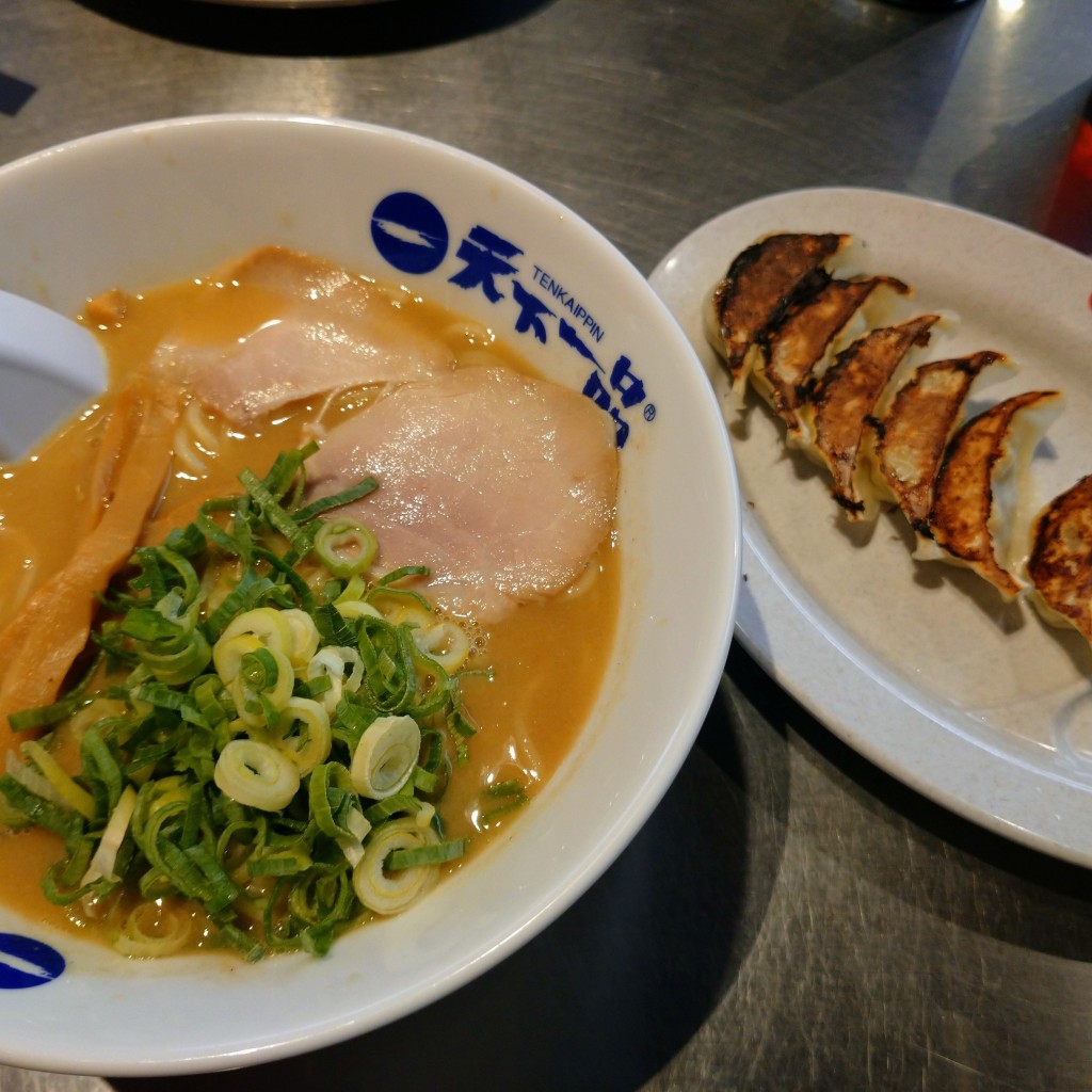 ユーザーが投稿したラーメン(こってり)・餃子の写真 - 実際訪問したユーザーが直接撮影して投稿した宮崎ラーメン専門店天下一品 大分光吉インター店の写真