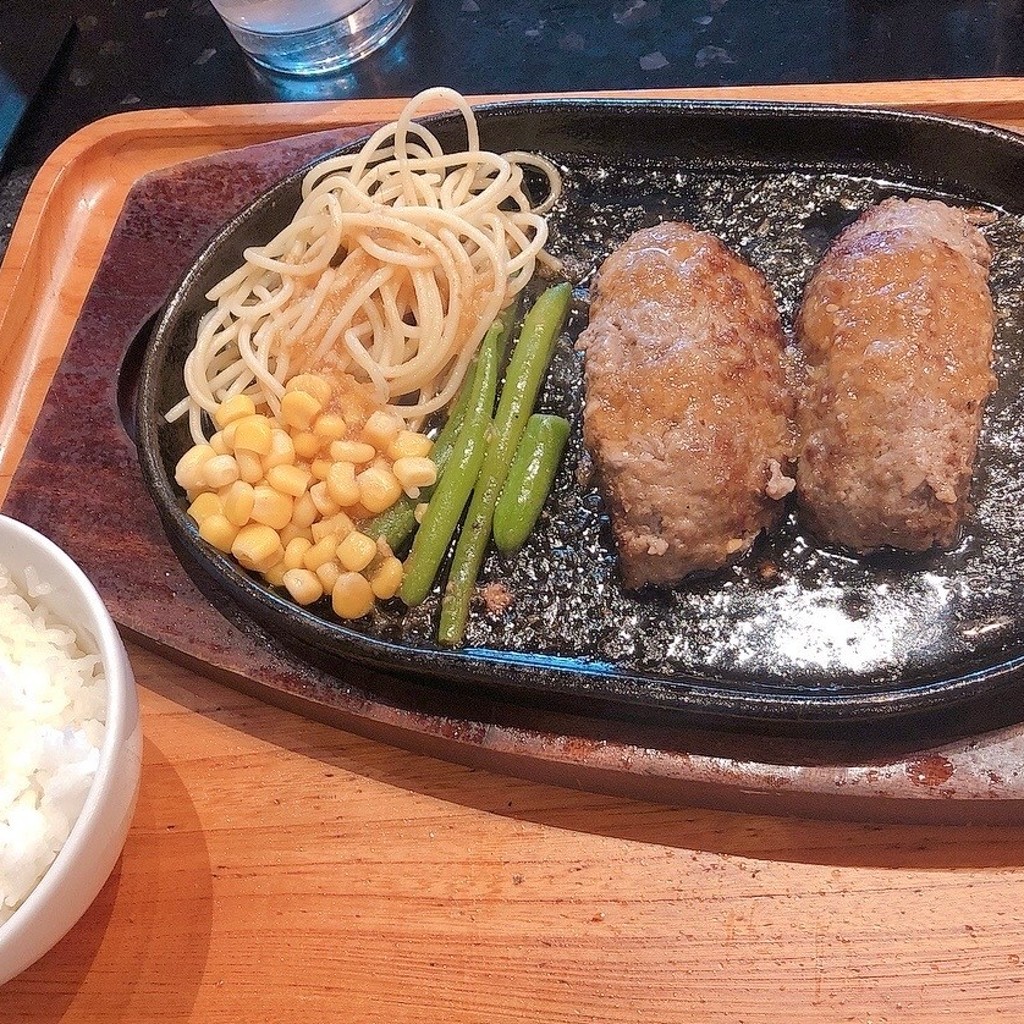 ユーザーが投稿したLunchハンバーグAの写真 - 実際訪問したユーザーが直接撮影して投稿した神宮前ハンバーグいしがまや ゴクバーガーの写真