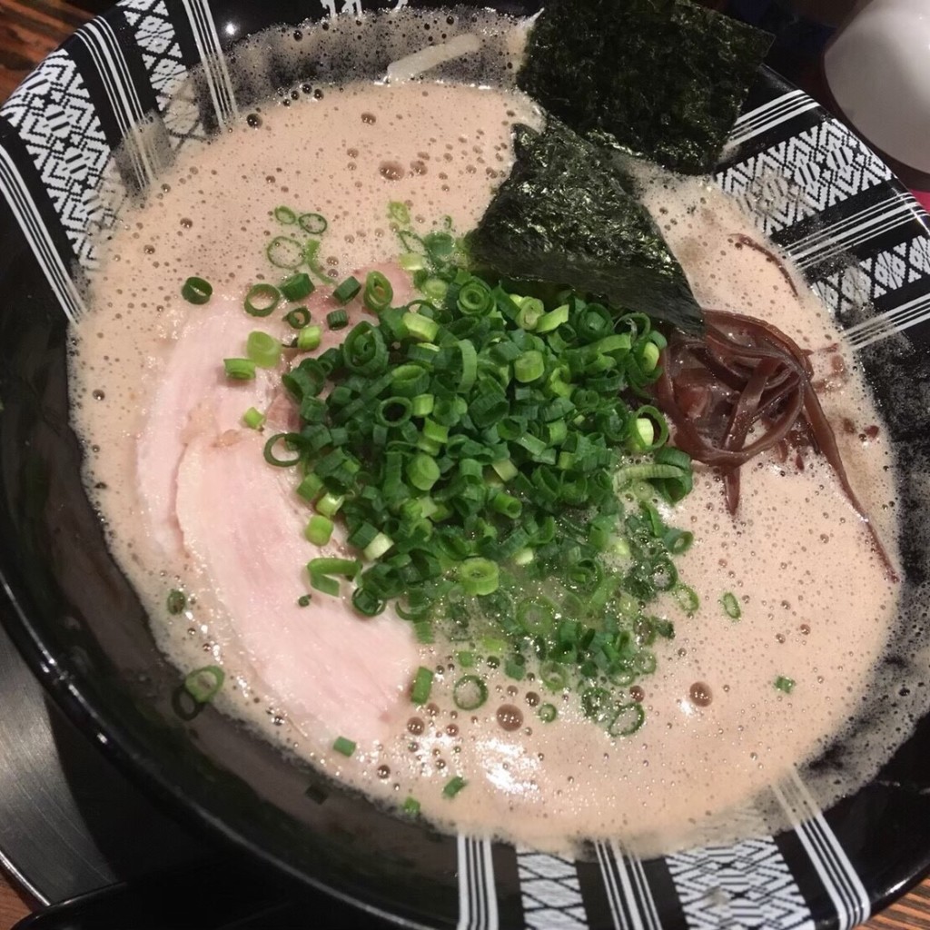 MARUO_さんが投稿した博多駅東ラーメン専門店のお店博多一双 博多駅東本店/ハカタイッソウ ハカタエキヒガシホンテンの写真