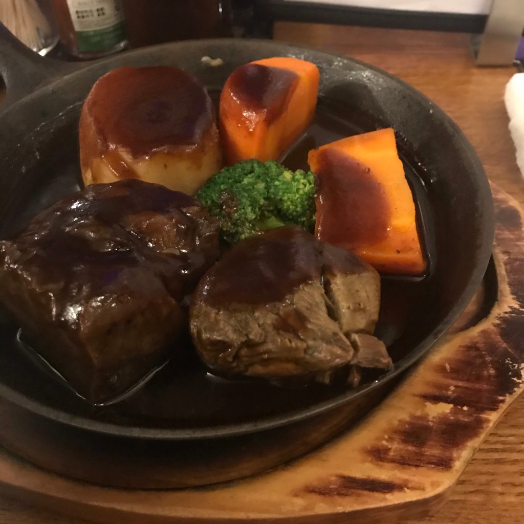 ユーザーが投稿したビーフの写真 - 実際訪問したユーザーが直接撮影して投稿した新宿洋食アカシア 新宿本店の写真