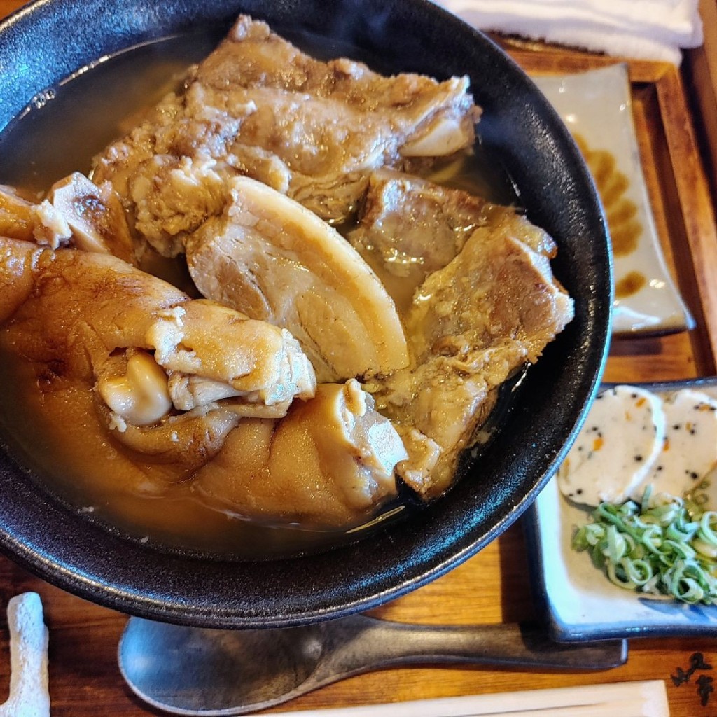 ユーザーが投稿した峰そば 【つるつる麺】の写真 - 実際訪問したユーザーが直接撮影して投稿したそば沖縄そば 峰の写真