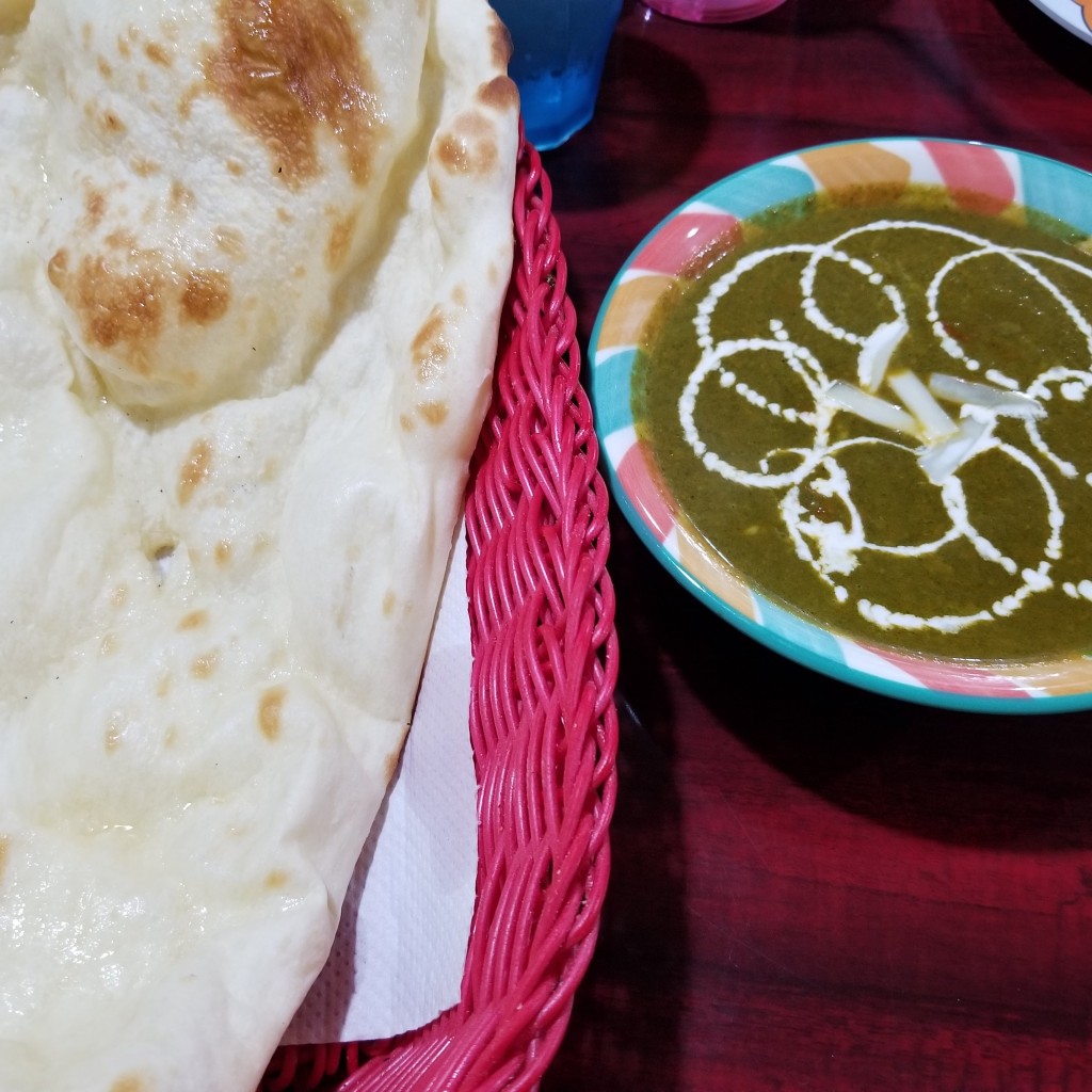 ユーザーが投稿したほうれん草チーズカレー プジャセットの写真 - 実際訪問したユーザーが直接撮影して投稿した今市場町インド料理ツルシ 津島店の写真