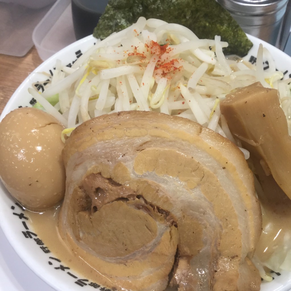 リヴィエさんが投稿した高田馬場ラーメン専門店のお店野郎ラーメン 高田馬場店/ヤロウラーメン タカダノババテンの写真