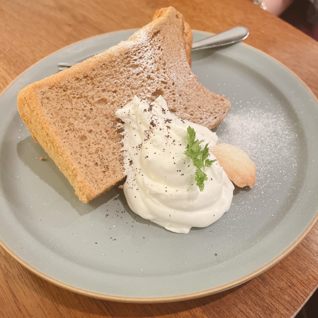 ユーザーが投稿した単シフォンケーキの写真 - 実際訪問したユーザーが直接撮影して投稿した太平カフェウニ カフェの写真