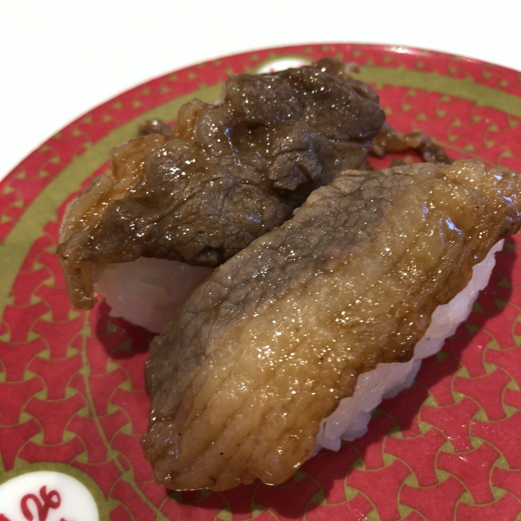 ユーザーが投稿した直火焼き牛カルビの写真 - 実際訪問したユーザーが直接撮影して投稿した美野原回転寿司はま寿司 三沢店の写真
