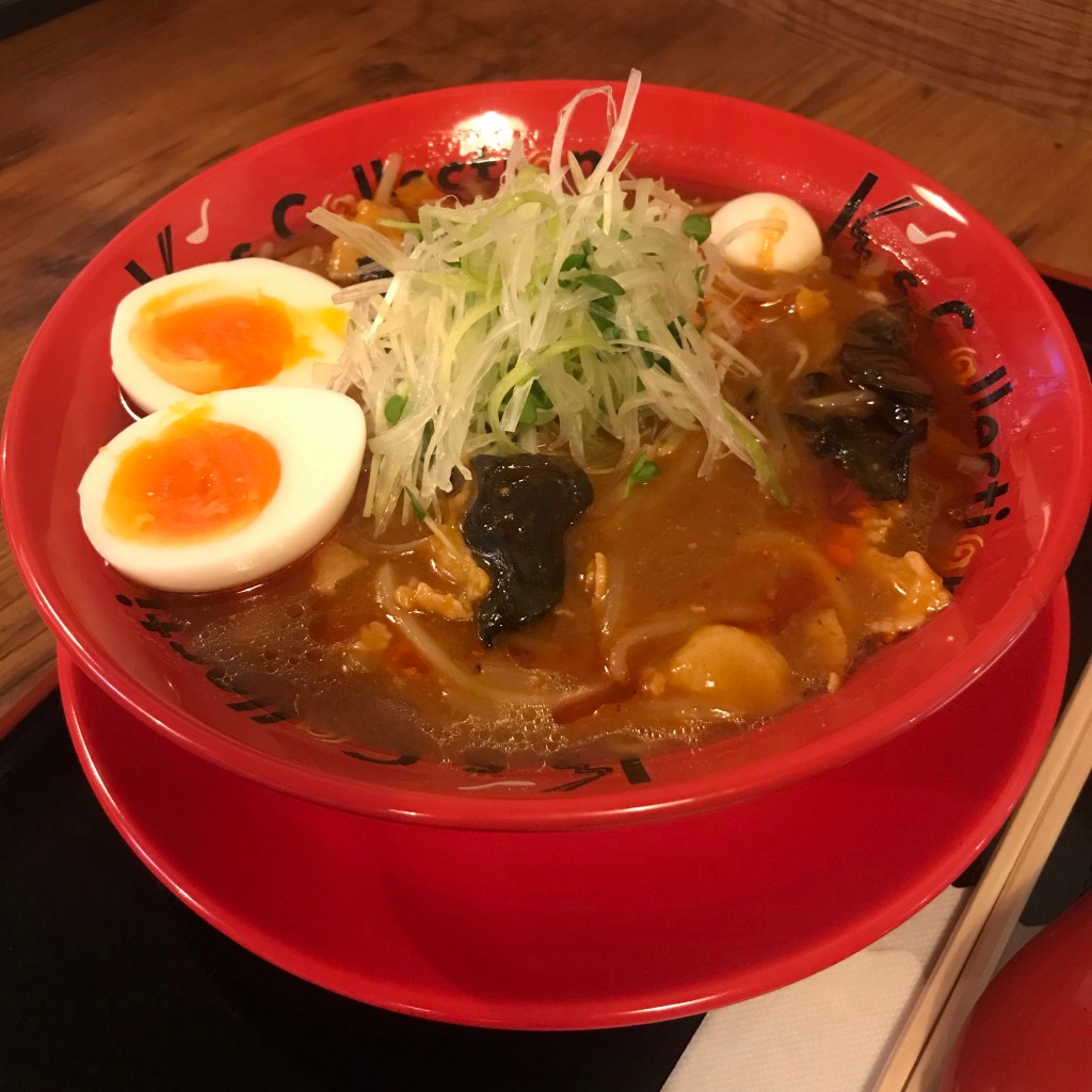 ユーザーが投稿した辛味噌サンマー麺玉子のせの写真 - 実際訪問したユーザーが直接撮影して投稿した新港ラーメン / つけ麺JapanRamen Food Hallの写真