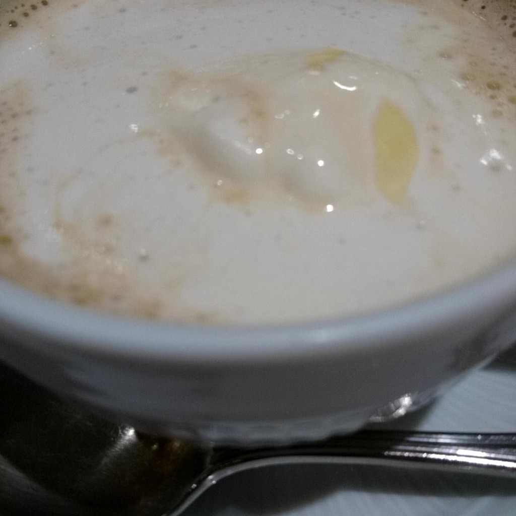 ユーザーが投稿したココナッツバナナラテの写真 - 実際訪問したユーザーが直接撮影して投稿した東池袋カフェCafe La Mille サンシャインシティ店の写真