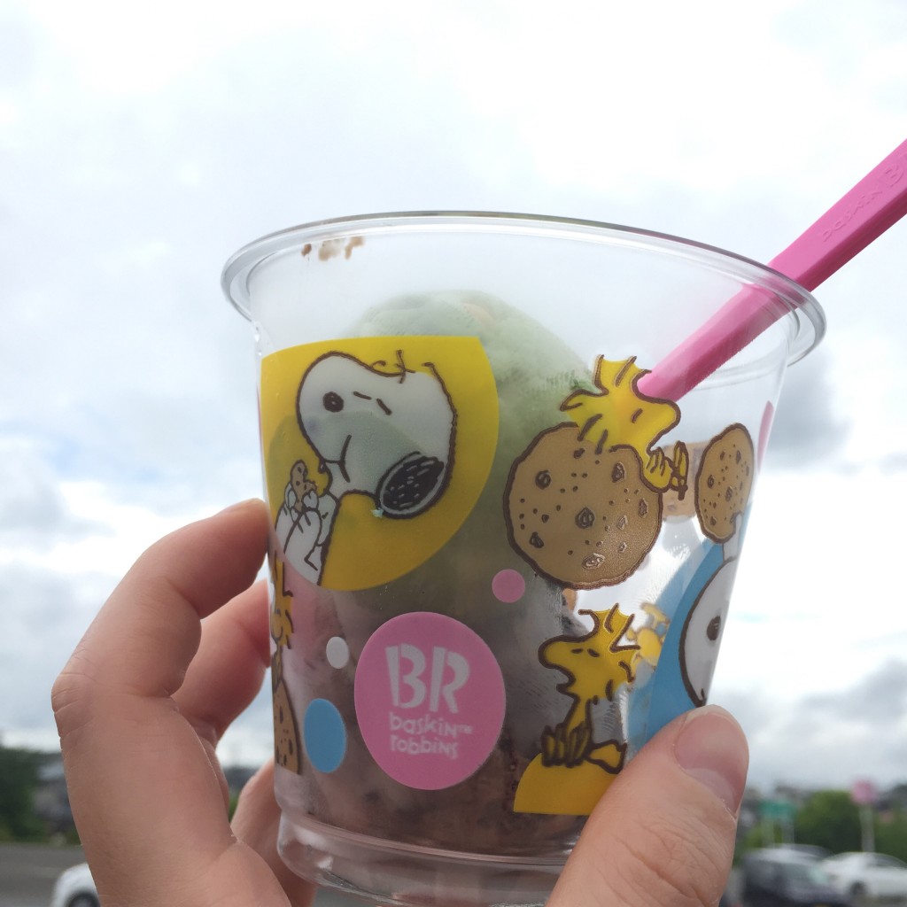 ユーザーが投稿したスヌーピーSWカップチョコチップの写真 - 実際訪問したユーザーが直接撮影して投稿した大清水アイスクリームサーティワンアイスクリーム イオンモール富谷店の写真