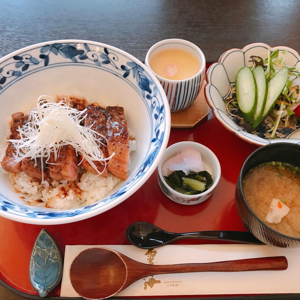 ユーザーが投稿した牛肉網焼き丼の写真 - 実際訪問したユーザーが直接撮影して投稿した久米町和食 / 日本料理日本料理 雲海の写真