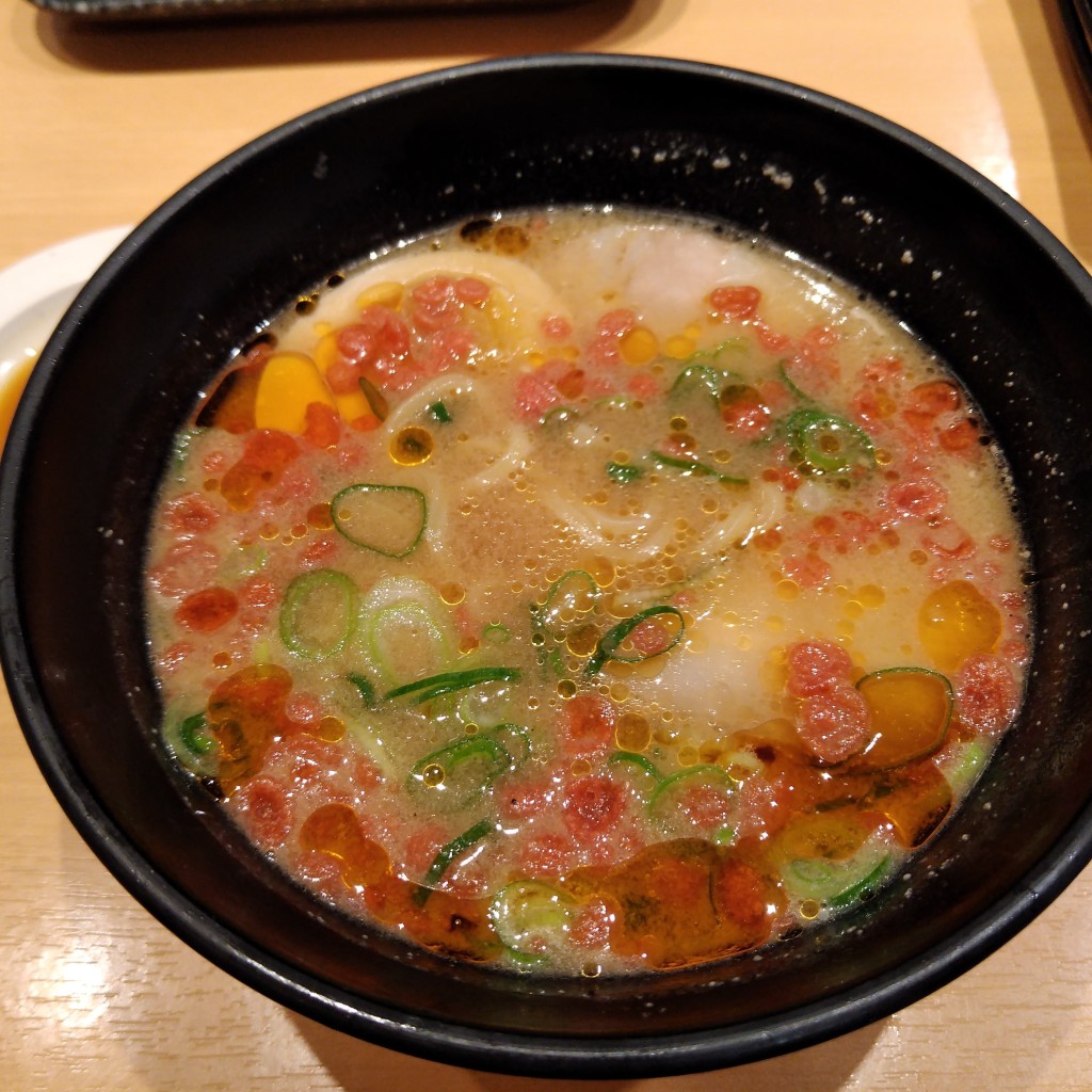 ユーザーが投稿したえび味噌ラーメンの写真 - 実際訪問したユーザーが直接撮影して投稿した駅前本町回転寿司かっぱ寿司 アトレ川崎店の写真