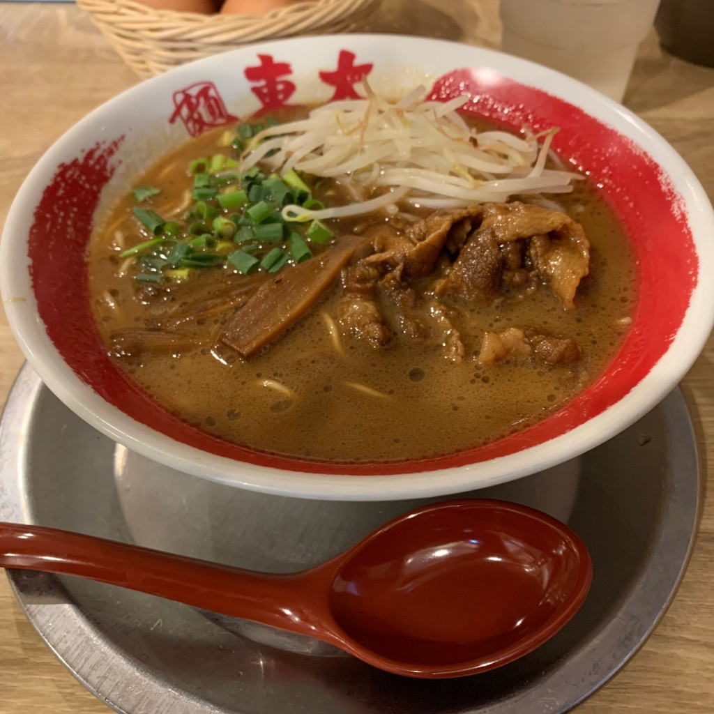 undefinedさんが投稿した道頓堀ラーメン / つけ麺のお店ラーメン東大 道頓堀店/トクシマラーメントウダイドウトンボリテンの写真