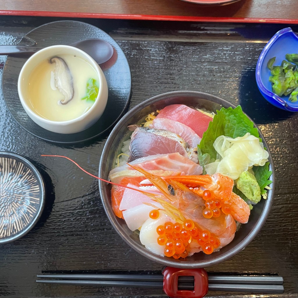 ユーザーが投稿したミニ海鮮丼の写真 - 実際訪問したユーザーが直接撮影して投稿した豊科南穂高居酒屋HARERUYAの写真