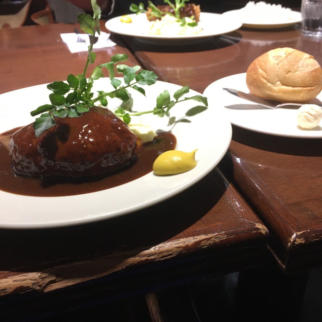 ユーザーが投稿したハンバーグの写真 - 実際訪問したユーザーが直接撮影して投稿した西川田町西洋料理レストランフィールドの写真