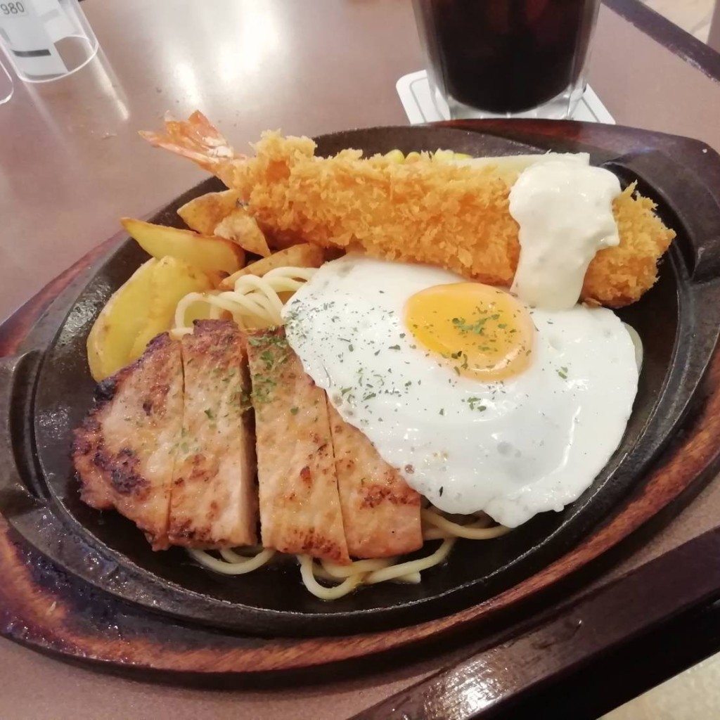 食べあルッキーさんが投稿した西日暮里カフェのお店カフェ&レストラン談話室 ニュートーキョー/カフェアンドレストランダンワシツ ニュートーキョーの写真