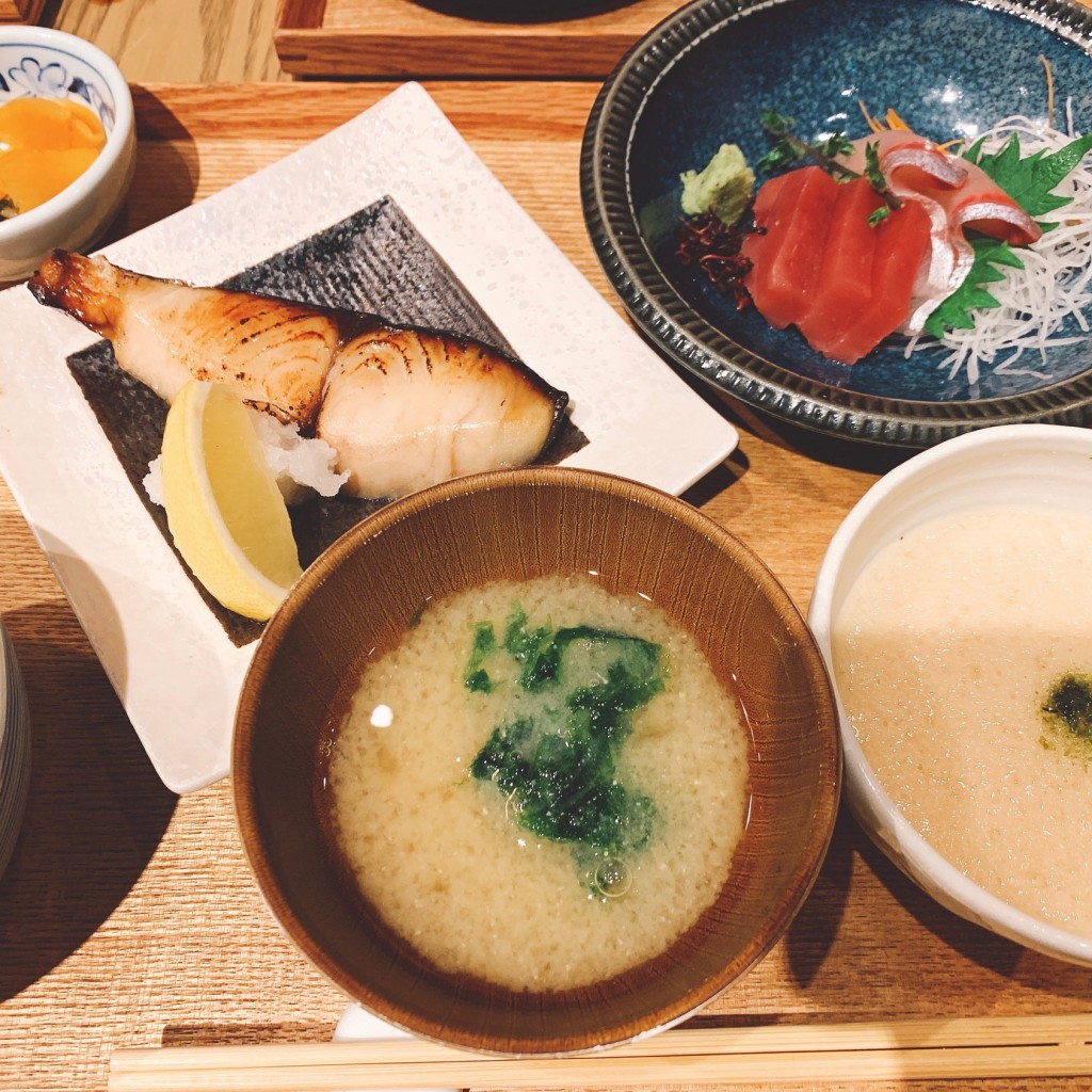 ユーザーが投稿したお魚定食の写真 - 実際訪問したユーザーが直接撮影して投稿した代々木居酒屋赤坂うまや 新宿の写真
