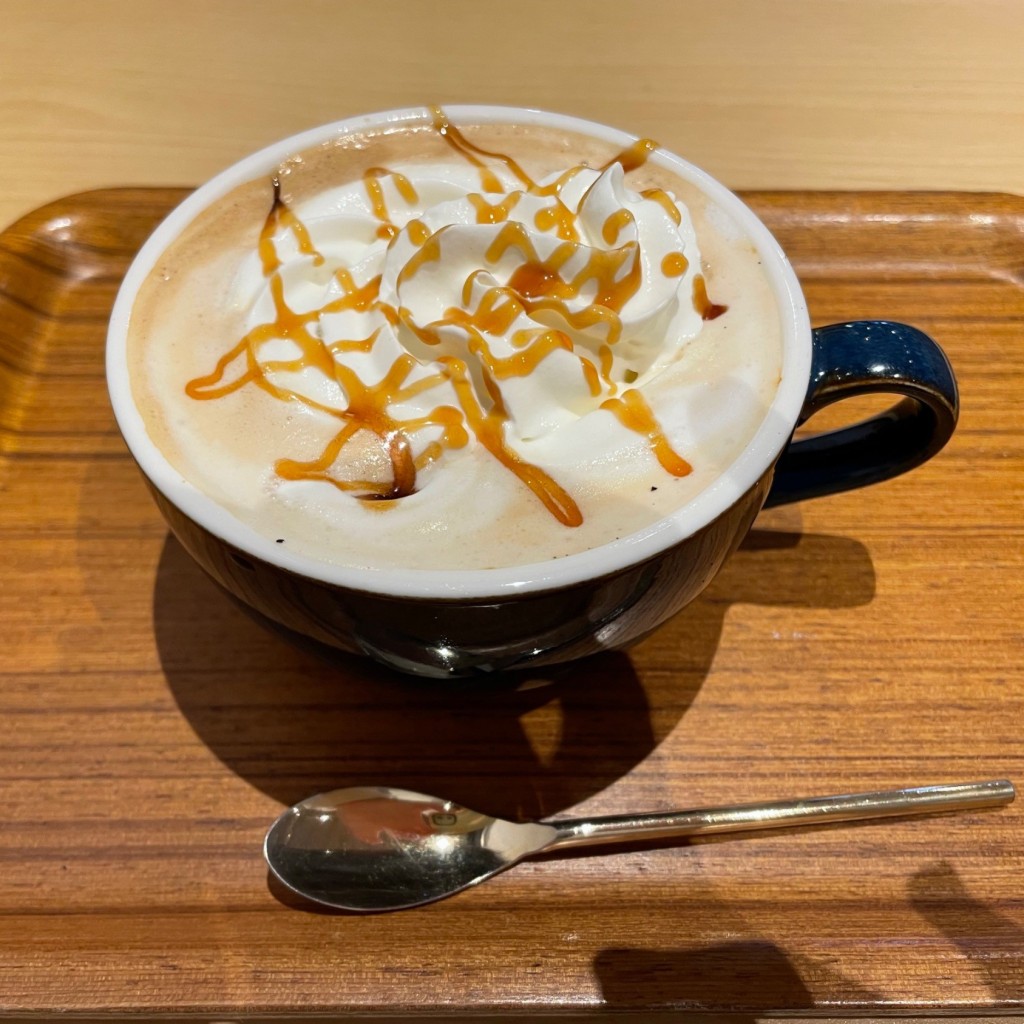 ユーザーが投稿したキャラメル ラテ550円の写真 - 実際訪問したユーザーが直接撮影して投稿した南品川コーヒー専門店Beans Stationの写真