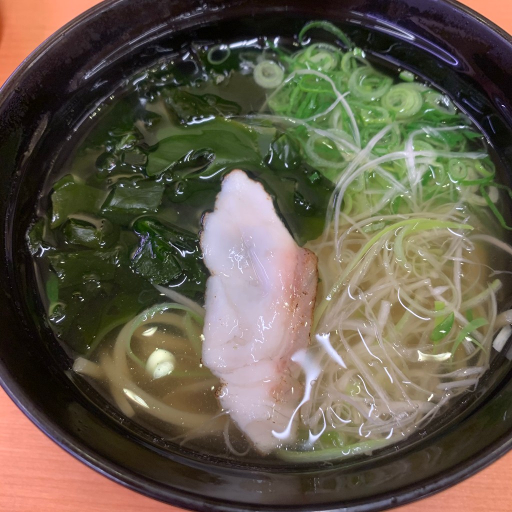 ユーザーが投稿した鯛出汁塩ラーメンの写真 - 実際訪問したユーザーが直接撮影して投稿した万願寺回転寿司スシロー日野バイパス店の写真