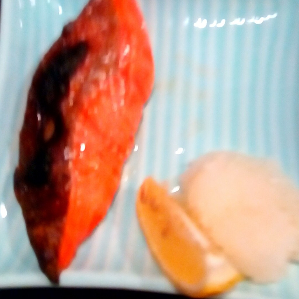 ユーザーが投稿した燻製銀鮭の写真 - 実際訪問したユーザーが直接撮影して投稿した薬院魚介 / 海鮮料理魚平の写真