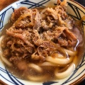 肉ぶっかけうどん - 実際訪問したユーザーが直接撮影して投稿した堀江町うどん丸亀製麺 鹿児島店の写真のメニュー情報