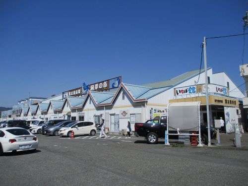 実際訪問したユーザーが直接撮影して投稿した島崎町鮮魚 / 海産物店清水魚市場河岸の市の写真