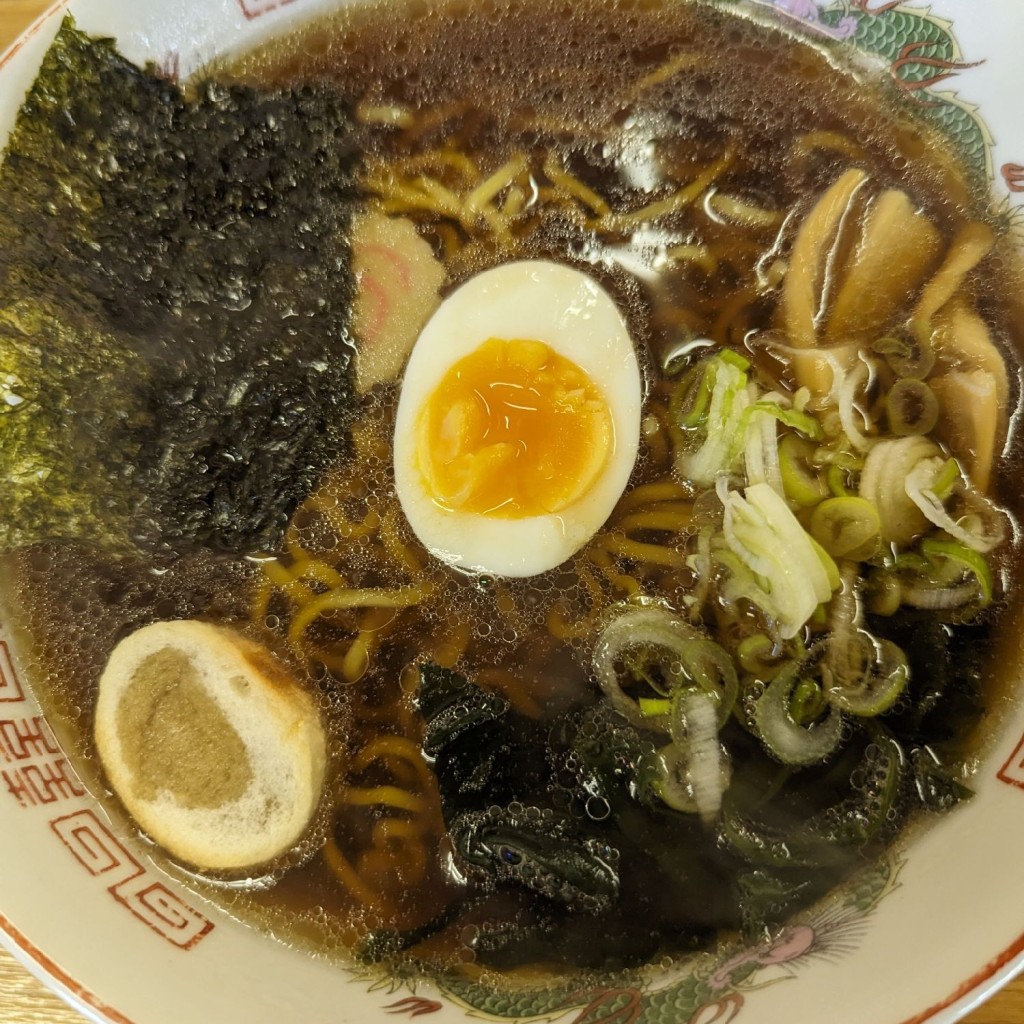 ユーザーが投稿した昔風ラーメン(醤油)の写真 - 実際訪問したユーザーが直接撮影して投稿した平岡六条ラーメン / つけ麺ラーメン浜っ子の写真