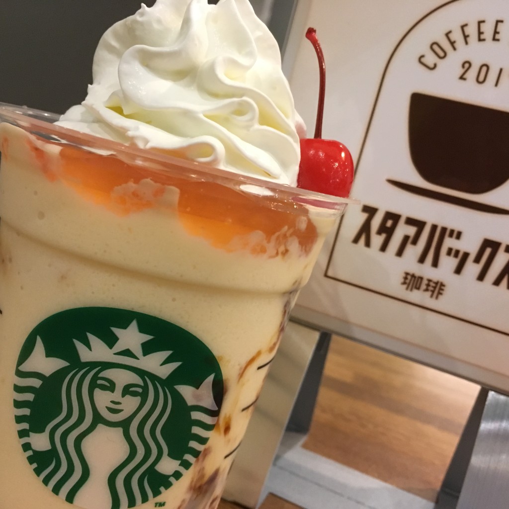 ユーザーが投稿したプリンアラモードフラペチーノの写真 - 実際訪問したユーザーが直接撮影して投稿した豊洲カフェスターバックスコーヒー ららぽーと豊洲 サウスポート2階店の写真