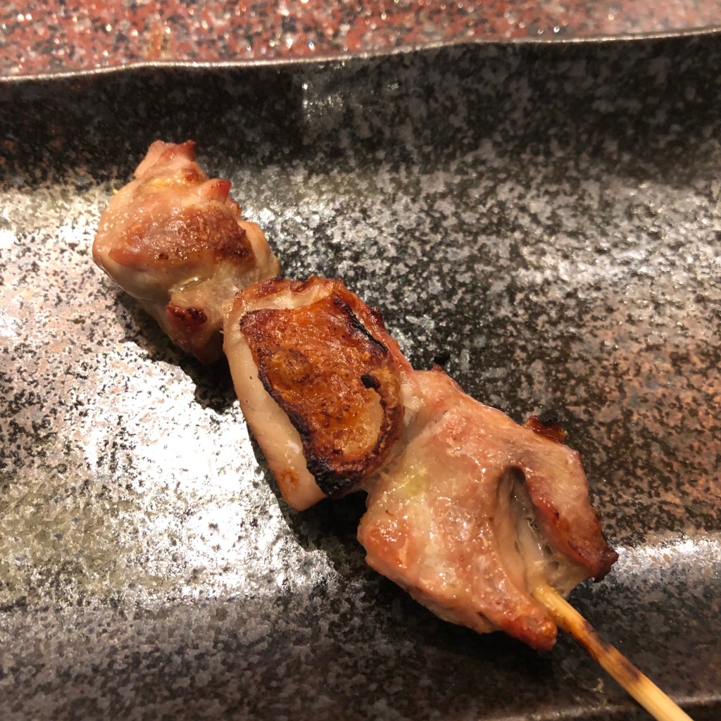 ユーザーが投稿した丹波地鶏 もも串の写真 - 実際訪問したユーザーが直接撮影して投稿した北四条西串焼き串鳥 札幌駅前店の写真