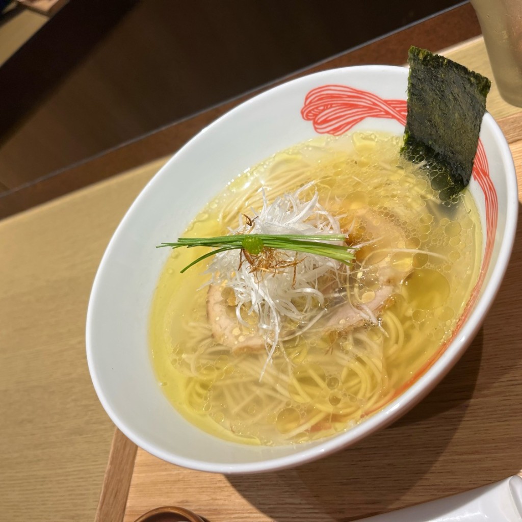 ユーザーが投稿した塩ラーメンの写真 - 実際訪問したユーザーが直接撮影して投稿した丸の内ラーメン専門店ニッポン ラーメン 凛 トウキョウの写真