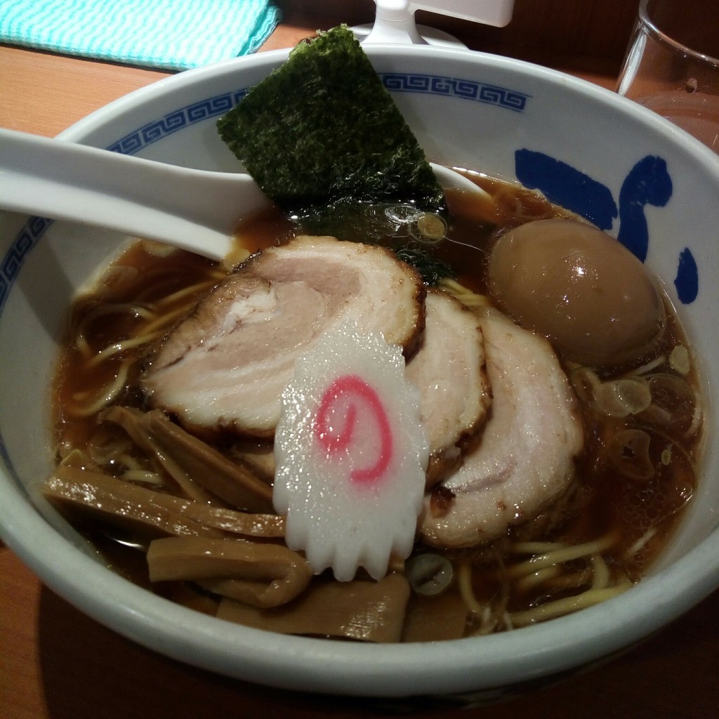 ユーザーが投稿した特製ラーメンの写真 - 実際訪問したユーザーが直接撮影して投稿した布田ラーメン / つけ麺たけちゃんにぼしらーめんの写真