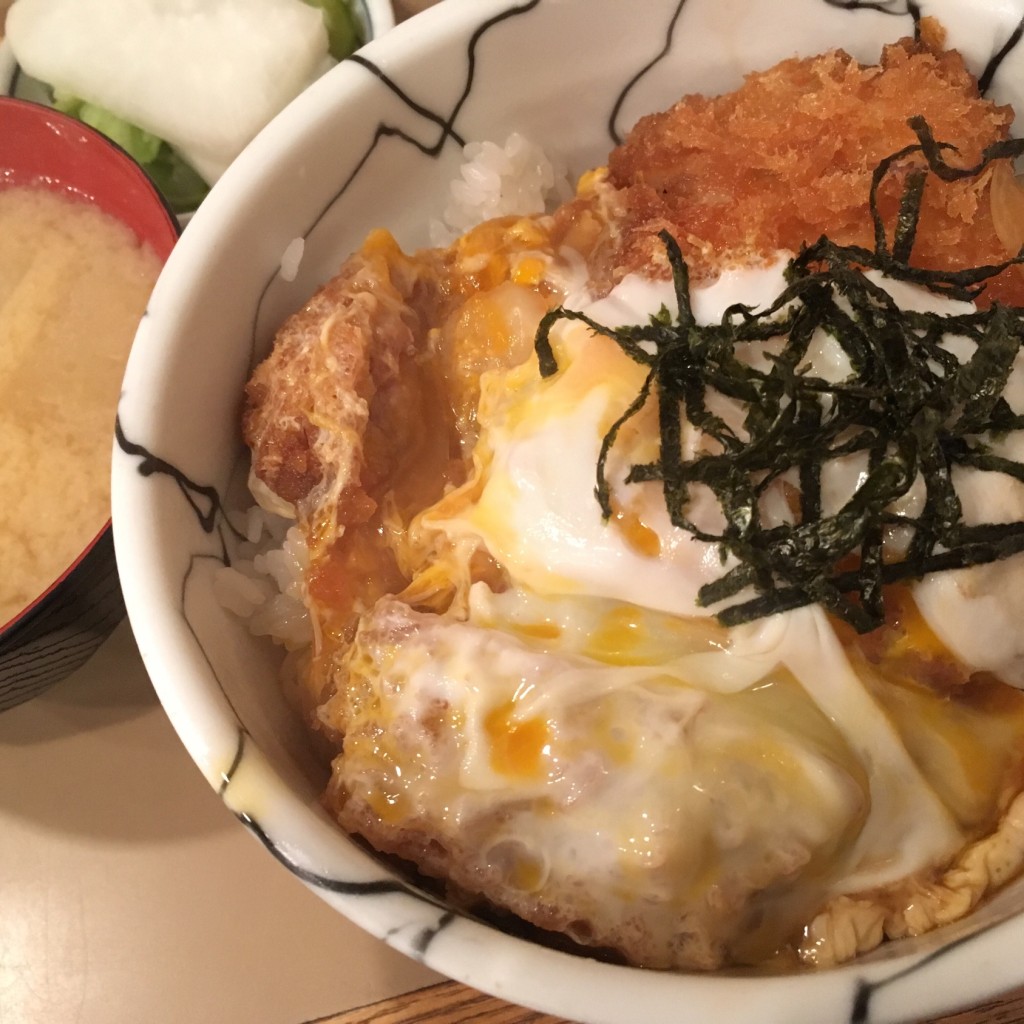 ユーザーが投稿したかつ丼定食の写真 - 実際訪問したユーザーが直接撮影して投稿した銀座とんかつとん喜の写真