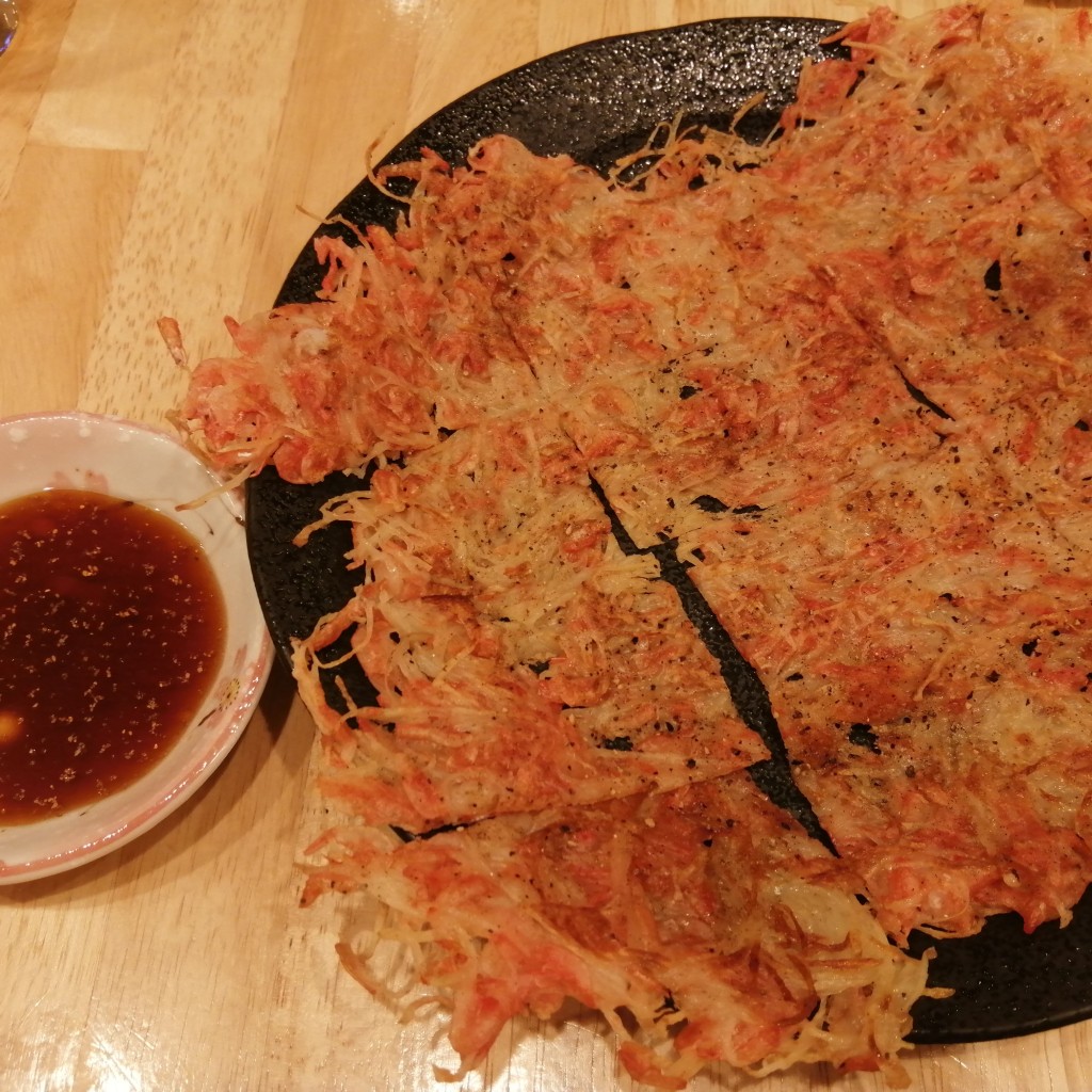 ユーザーが投稿した桜えびとポテトのかりかり焼きの写真 - 実際訪問したユーザーが直接撮影して投稿した居酒屋鉄丸 キッシャンの写真