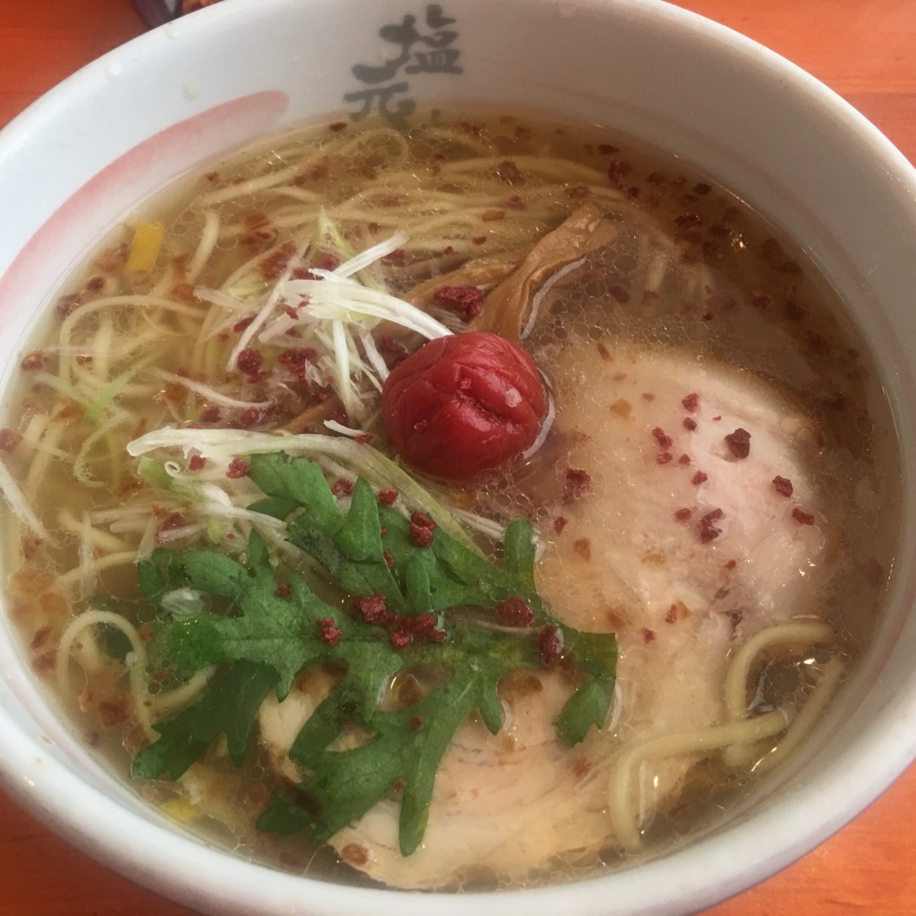 ユーザーが投稿した梅塩ラーメンの写真 - 実際訪問したユーザーが直接撮影して投稿した柱本ラーメン専門店高槻塩元帥の写真