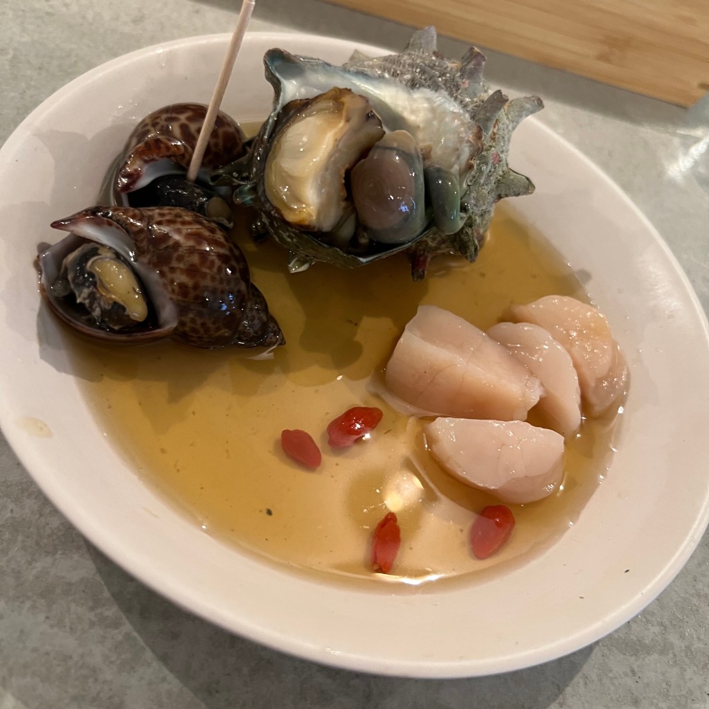 ユーザーが投稿した貝の紹興酒漬けの写真 - 実際訪問したユーザーが直接撮影して投稿した本町8丁目広東料理小梟の写真