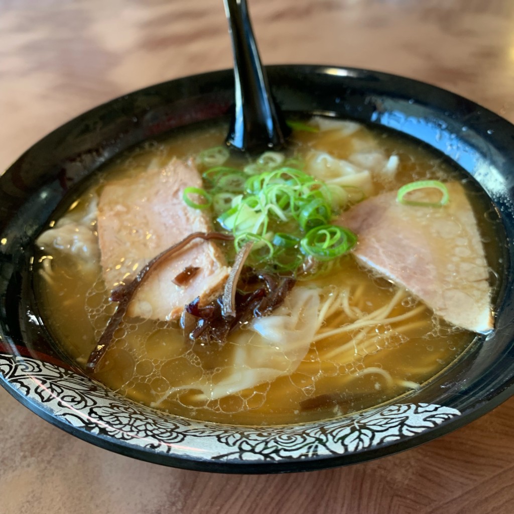 食レポ見習いさんが投稿した福重ラーメン / つけ麺のお店横綱ラーメン/ヨコヅナラーメンの写真