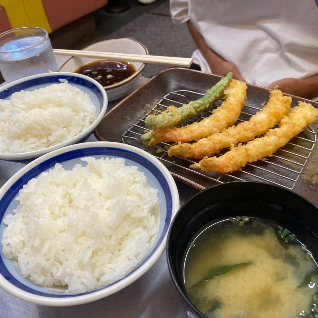 ユーザーが投稿したえび定食の写真 - 実際訪問したユーザーが直接撮影して投稿した力丸町天ぷら天ぷら定食はまや 本城店の写真