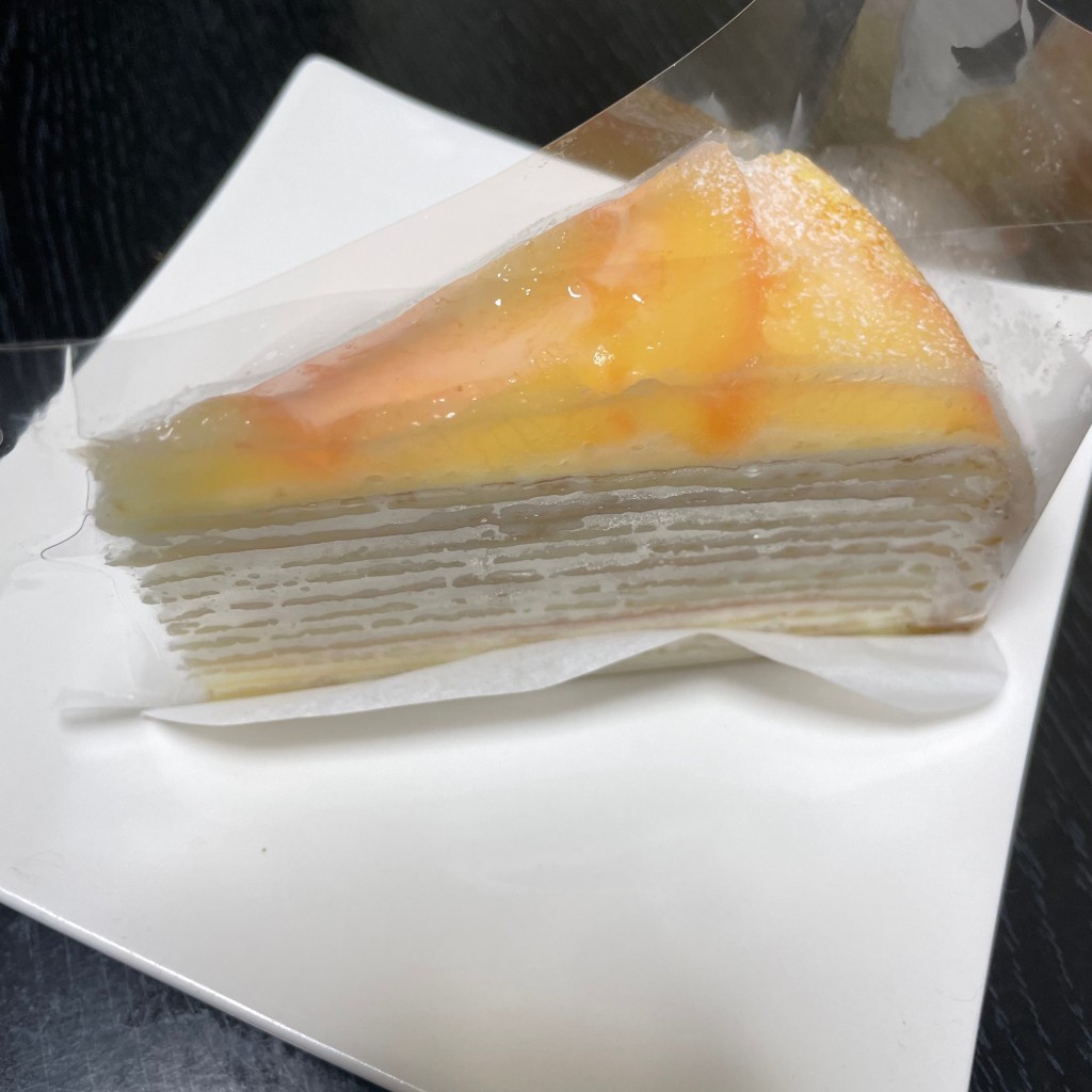 ユーザーが投稿した白桃のミルクレープの写真 - 実際訪問したユーザーが直接撮影して投稿した東中野カフェドトール 東中野店の写真