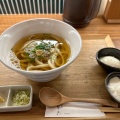 かけうどん - 実際訪問したユーザーが直接撮影して投稿した西新宿うどん切麦や 甚六 西新宿成子店の写真のメニュー情報