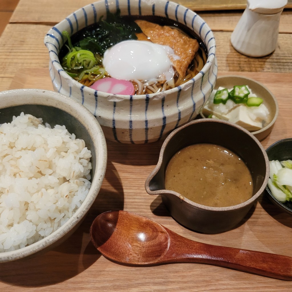 ユーザーが投稿したひんやりお蕎麦と麦とろご飯定食の写真 - 実際訪問したユーザーが直接撮影して投稿した砂子居酒屋山芋の多い料理店 川崎の写真