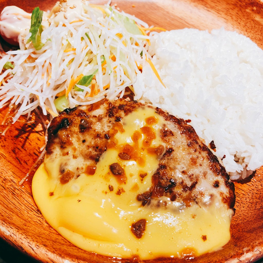 ユーザーが投稿したチーズバーグディッシュの写真 - 実際訪問したユーザーが直接撮影して投稿した九条南ハンバーグびっくりドンキー フォレオ大阪ドームシティ店の写真