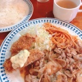 日替りランチカキフライと豚肉味噌炒め - 実際訪問したユーザーが直接撮影して投稿した梅田洋食花の木の写真のメニュー情報