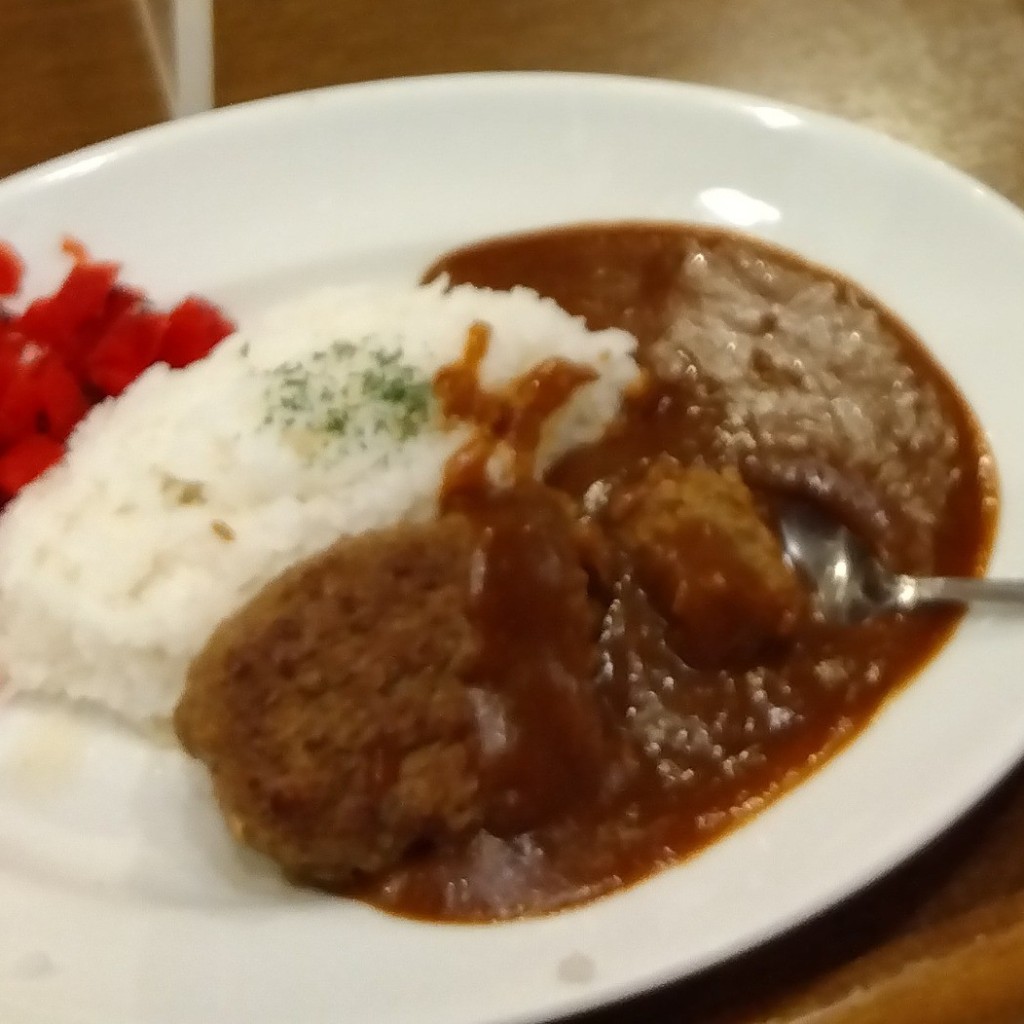 ユーザーが投稿したハンバーグカレーの写真 - 実際訪問したユーザーが直接撮影して投稿した八景島カフェブーズ・カフェの写真