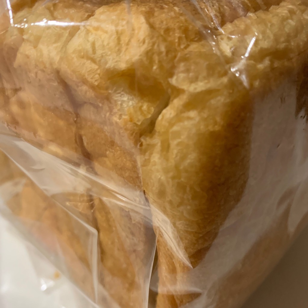 ユーザーが投稿した北米産小麦の角食パンの写真 - 実際訪問したユーザーが直接撮影して投稿した二ツ谷町ベーカリー横濱港町ベーカリー玉手麦の写真