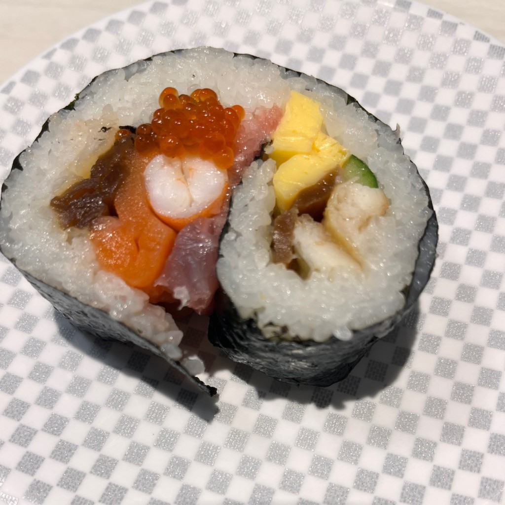 ユーザーが投稿した魚べい海鮮太巻の写真 - 実際訪問したユーザーが直接撮影して投稿した国済寺町寿司魚べい 深谷店の写真